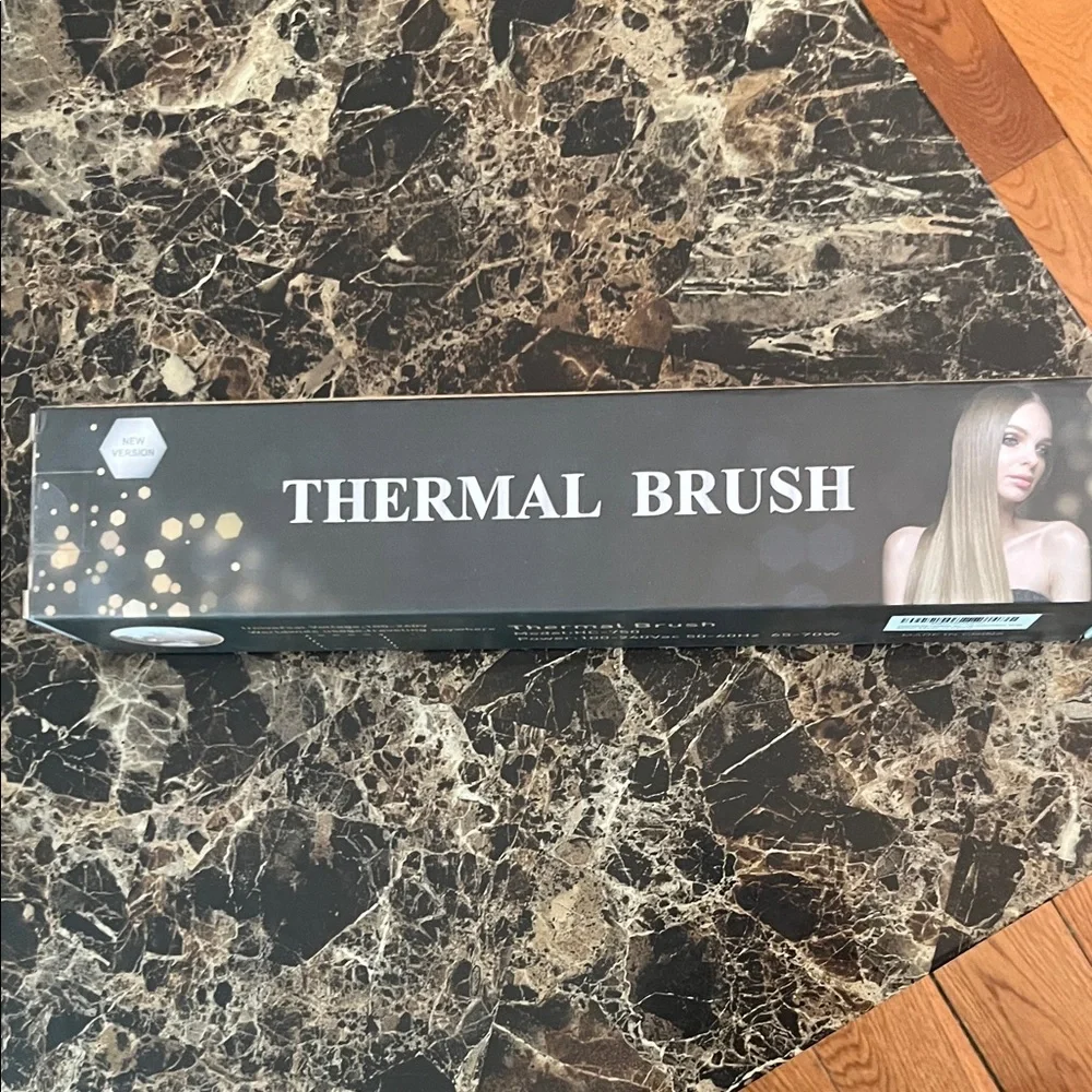 Thermal Brush Hair Styler in Black and Gold - Unbranded